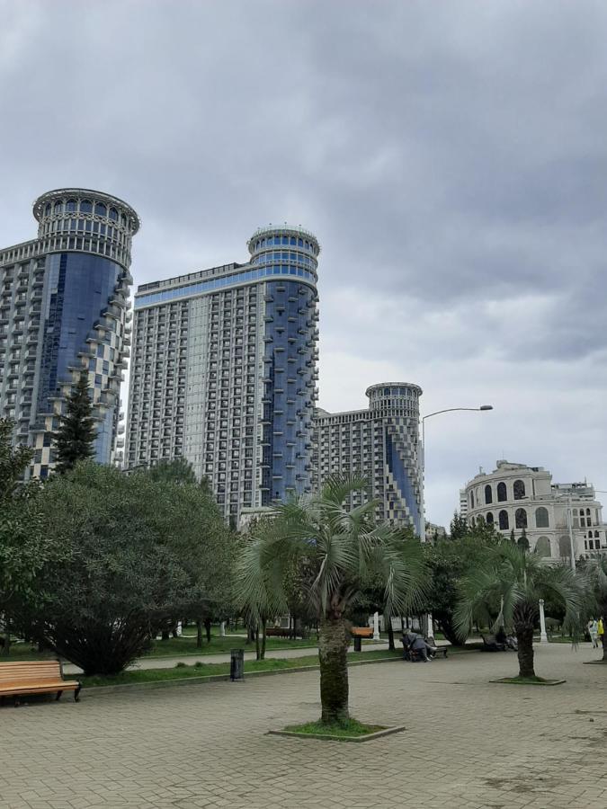 Апартаменти Batumi Orbi Sea View Екстер'єр фото